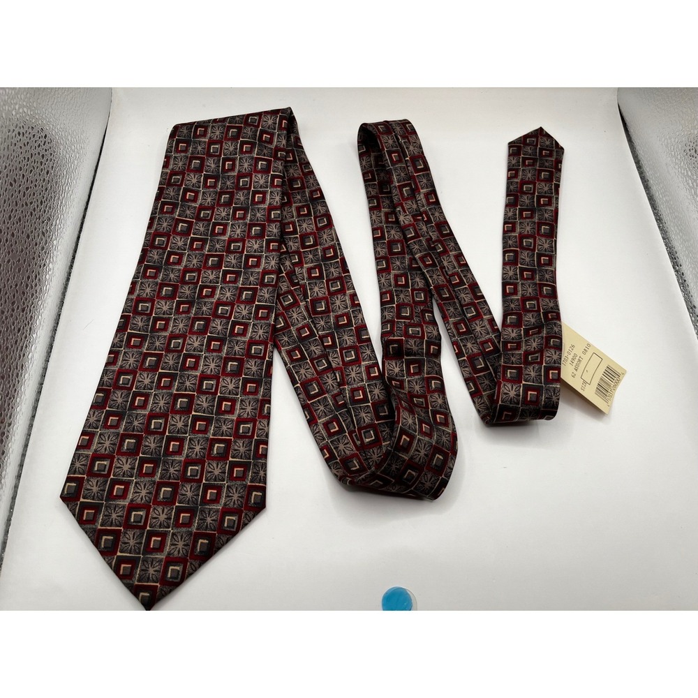 Albert NIPON Silk Geometric Pattern Neck Tie Burgundy Gold Men's Accessory NWT - Picture 2 of 5